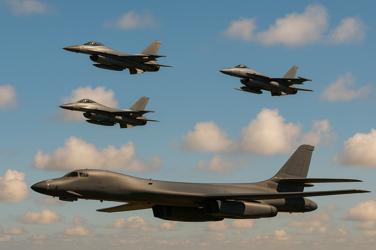 El grupo británico está especializado en aviación militar, sistemas electrónicos de defensa, en el, ámbito marítimo y ciberseguridad.